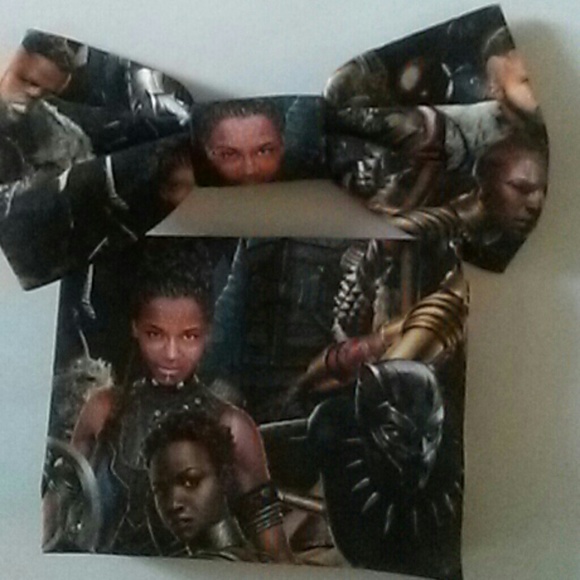 Black Panther Bow Tie & Pocket Square - Picture 3 of 4